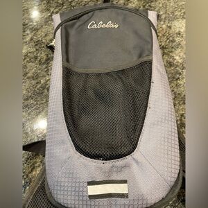 🖤Cabela’s gray Backpack NWOT with embroidery, reflective strip, reinforced